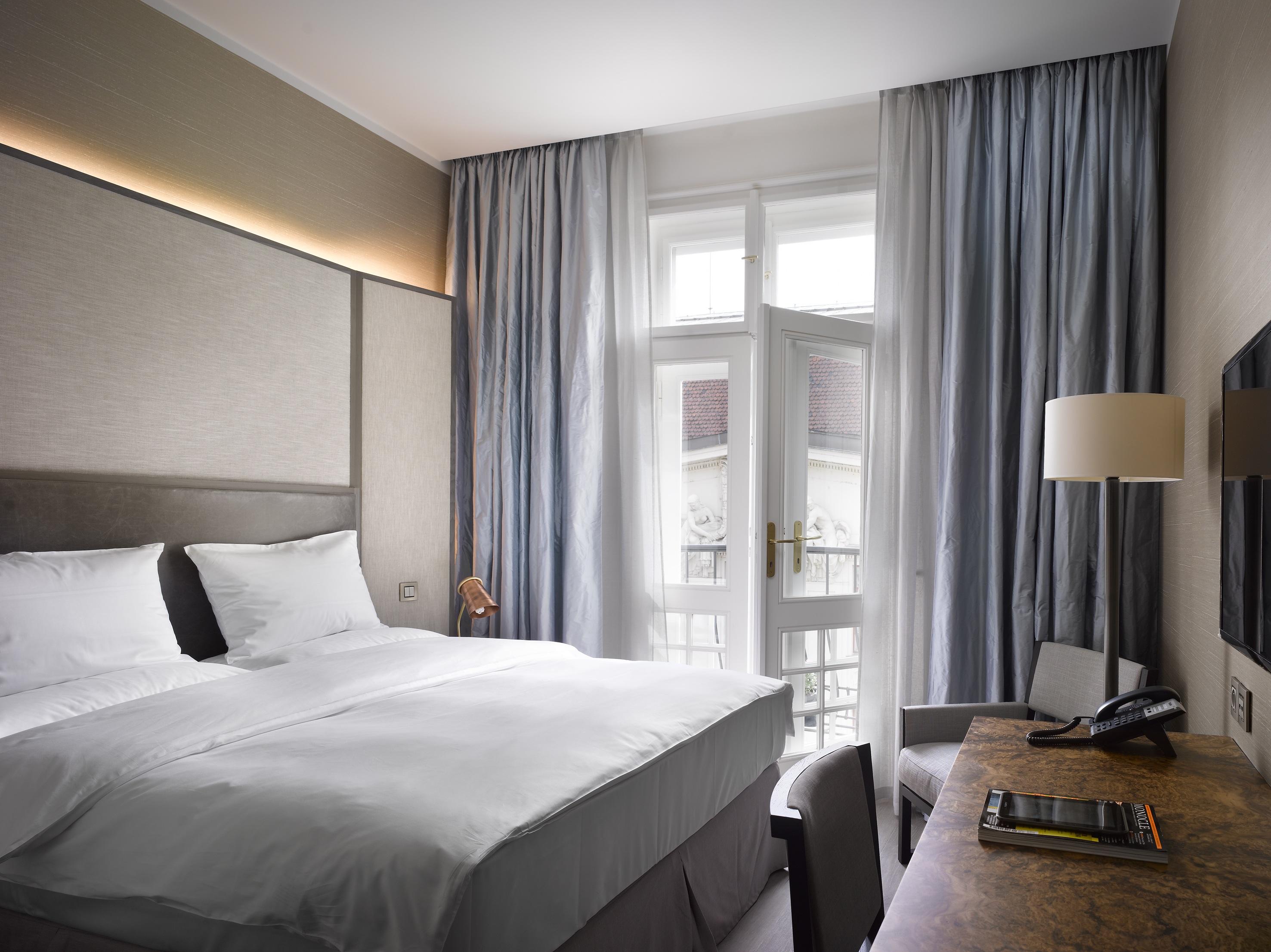 The Emblem Prague Hotel - Preferred Hotels & Resorts Экстерьер фото