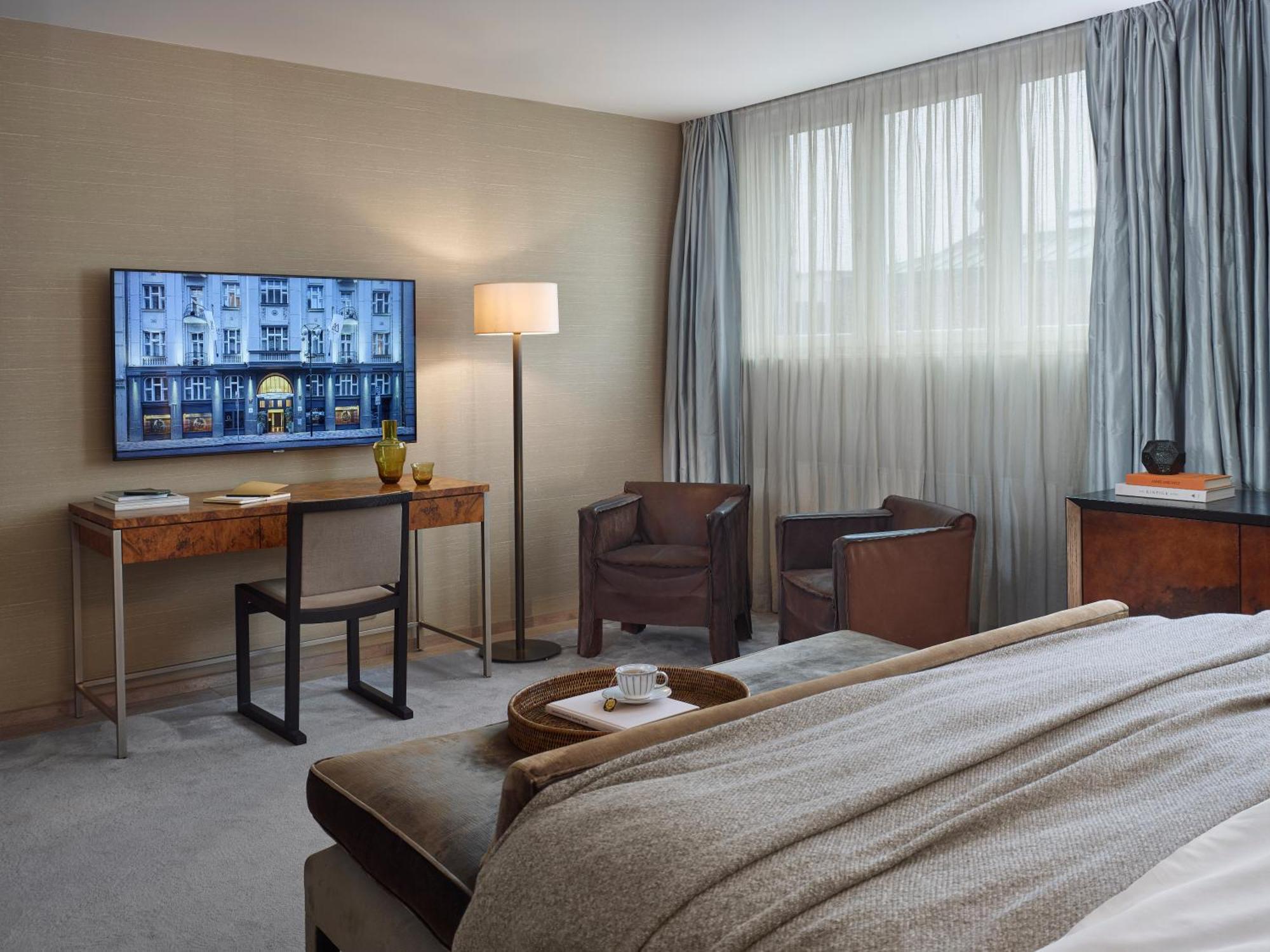 The Emblem Prague Hotel - Preferred Hotels & Resorts Экстерьер фото